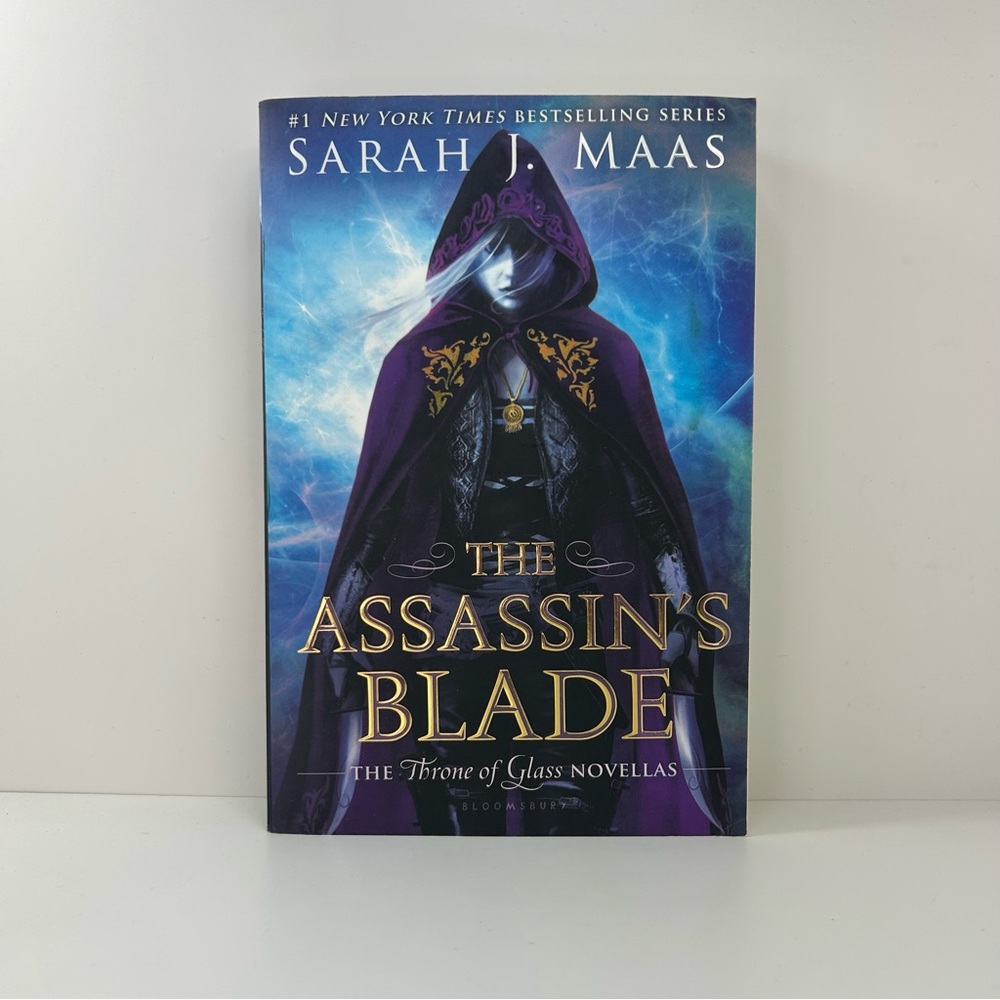 The Assassin’s Blade Paperback by Sarah J. Maas Throne of Glass